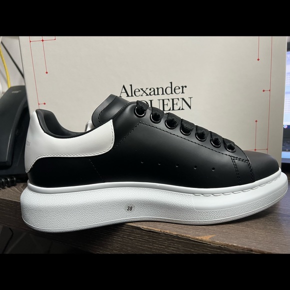 Black Alexander McQueen size 38 never worn brand new!